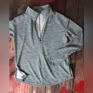 Girls Nike 1/4 zip